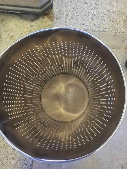 Photo of free Metal washing basket (Round Green LU3) #3