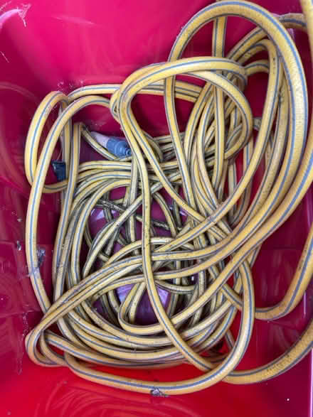 Photo of free Hose (Dore, S17) #1