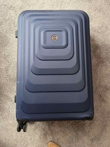 Photo of free 23kg suitcase (Brentford) #1