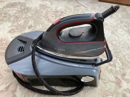 Photo of free Old steam iron (Walderslade Bottom ME5) #1