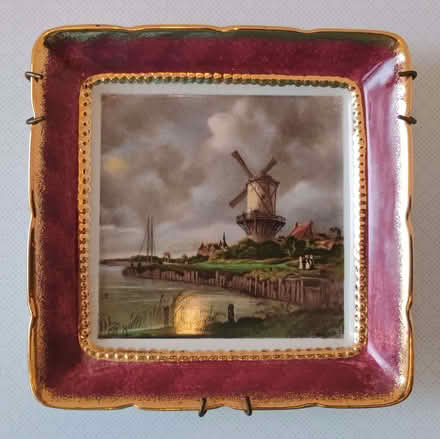 Photo of free Small picture plate (Barbourne WR3) #1