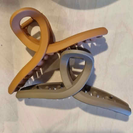 Photo of free Claw Clips (Garden City OX5) #1