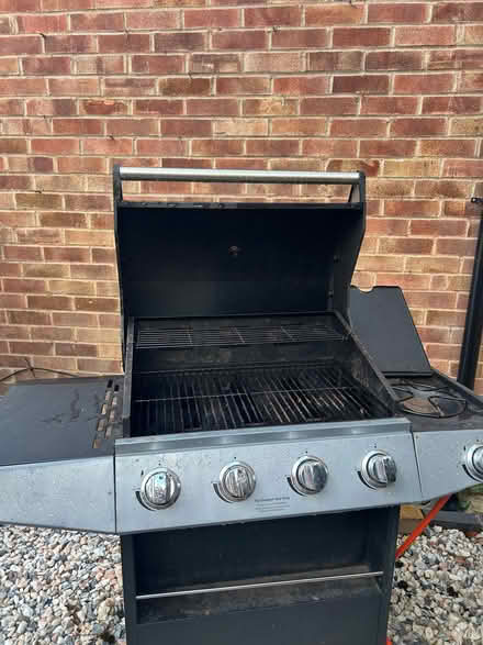 Photo of free Gas Barbeque (Major's Green B90) #2
