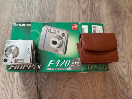 Photo of free Bundle of vintage cameras and books (west hitchin SG5) #3