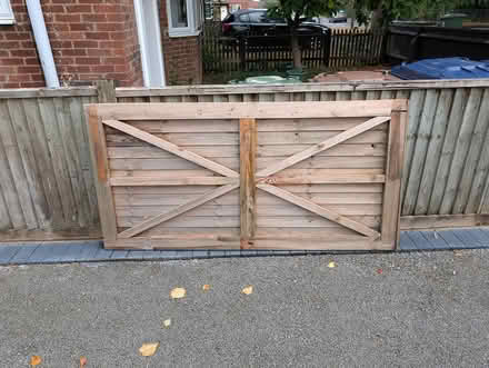 Photo of free Wooden gate 1800x900 (OX3) #3