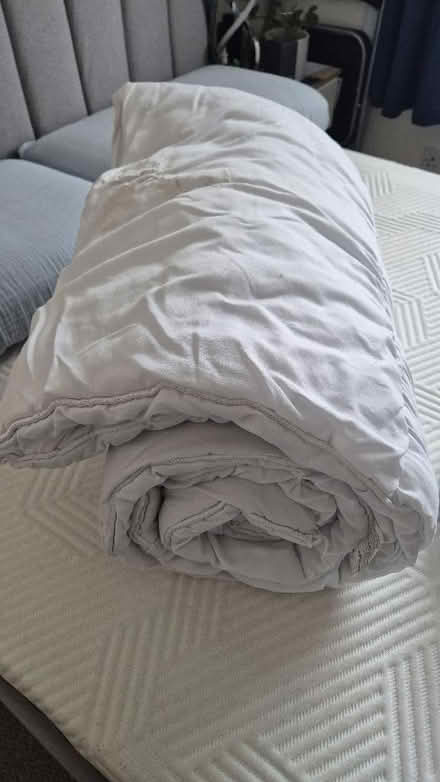 Photo of free Silent Night 13.5 tog double duvet (Figge's Marsh CR4) #1