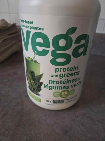 Photo of free Vega protein powder with greens (Foster Farm) #1