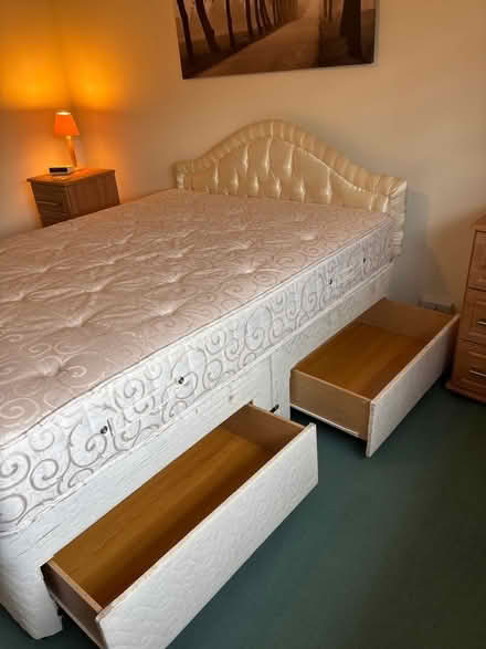 Photo of free Divan bed (Thames Ditton KT7) #3