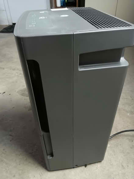 Photo of free GE dehumidifier that isn't working (Falls Church) #1
