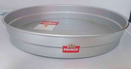 Photo of free Metal tray (Barbourne WR3) #2
