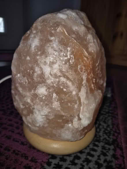 Photo of free Working Himalayan salt lamp (Welling DA16) #3