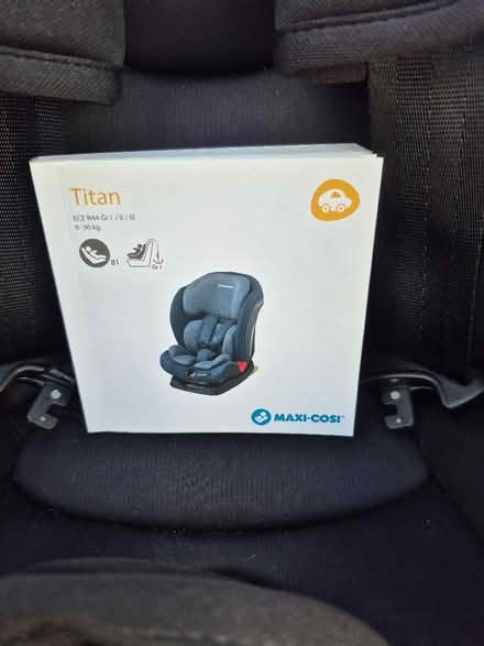 Photo of free Baby Car Seat (Braintree CM7) #3