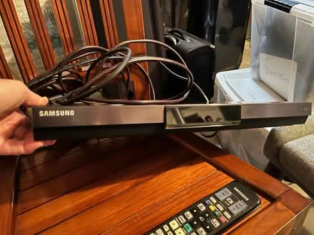 Photo of free Samsung Blu-Ray DVD player (West Hartford Center) #1