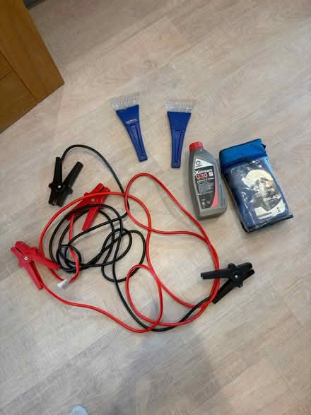 Photo of free Jump leads and car stuff (Berkhamsted HP4) #1