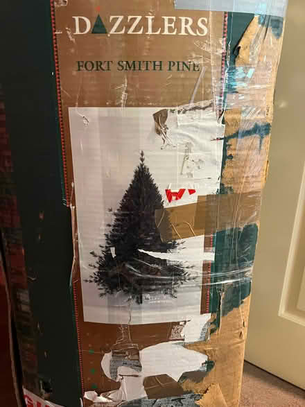 Photo of free Pine cone large Christmas tree (Fobbing SS17) #1