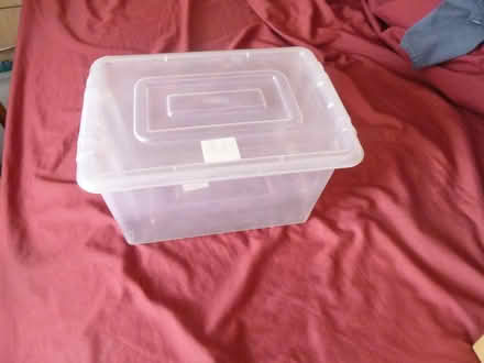 Photo of free Small plastic storage box (Greenford UB6) #1