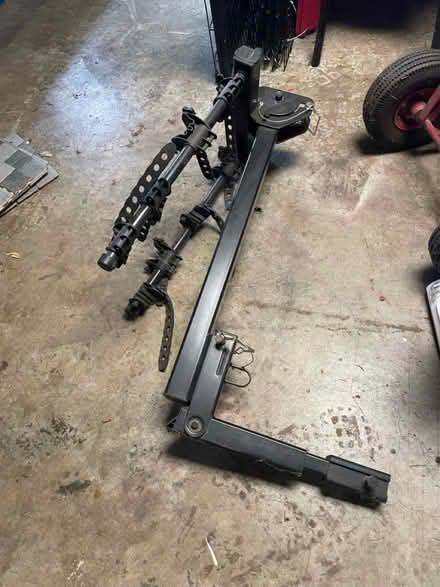 Photo of free Thule bike rack (Lynnwood) #1