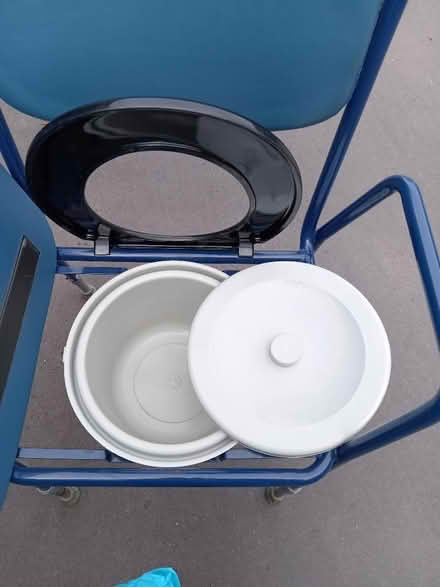 Photo of free Commode (Goldthorn Hill WV3) #2