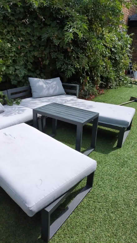 Photo of free Outdoor sofa set (Earlsfield SW18) #2