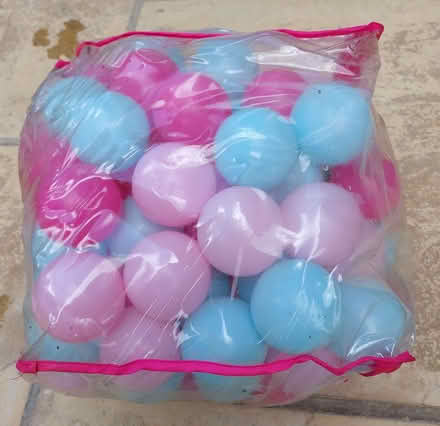 Photo of free Bag of ball pit balls as seen (Top Amersham HP6) #1