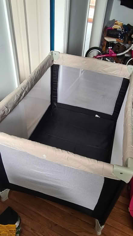 Photo of free Travel cot (Sherwood Dales - Ng5 3gh) #2