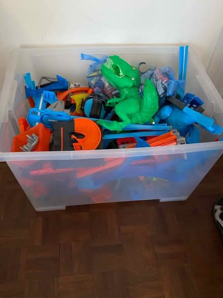 Photo of free Hot wheels garage and cars (Baffins, Portsmouth. PO3) #3