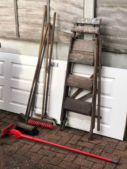 Photo of free Wooden brushes and steps (Horsforth LS18) #1