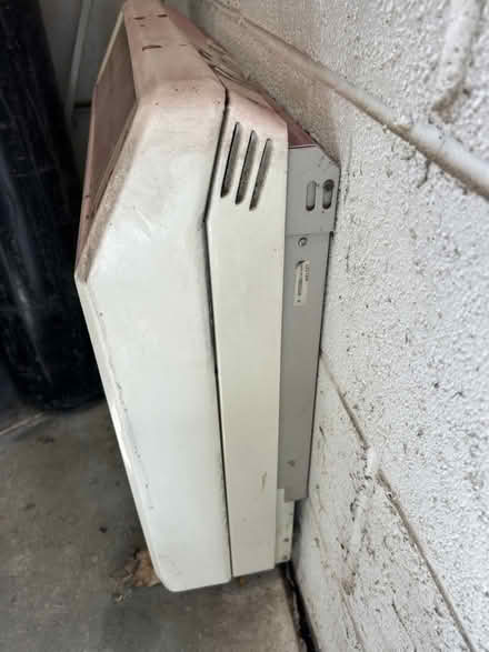Photo of free Dimplex CXL12N Hybrid Storage Heater. (Howhlill Quarries HG3) #2
