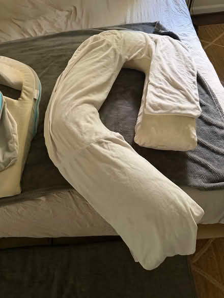 Photo of free Positioning pillows (Tucker, Georgia) #3