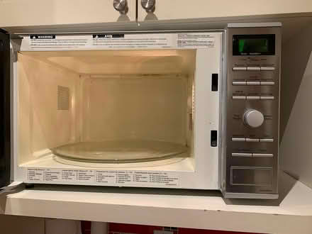 Photo of free microwave (east york Toronto) #3