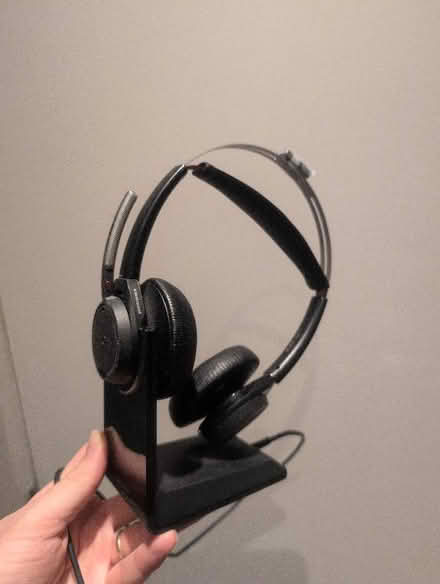 Photo of free Plantronics wireless headset (Highbury N5) #1