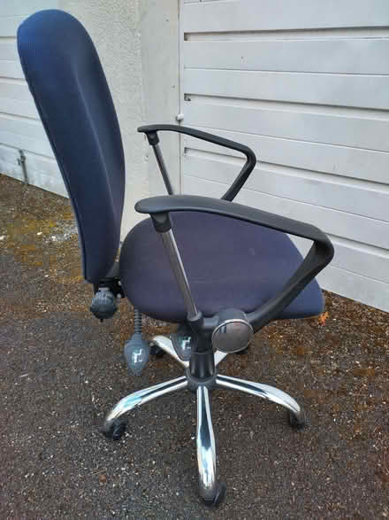 Photo of free Office chair (Primrose Hill BA1) #3