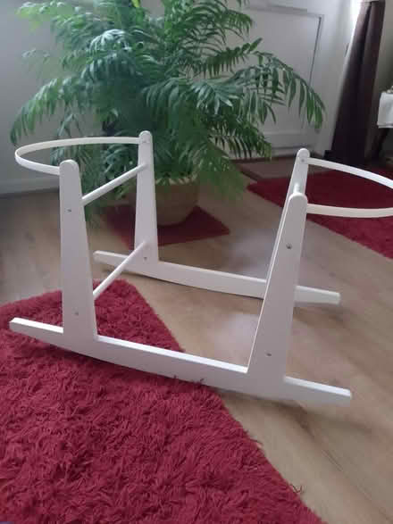 Photo of free Crib on wooden stand (Walderslade) #3