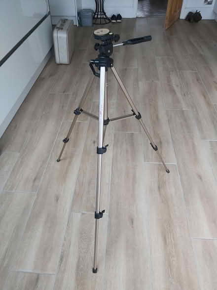Photo of free Camera tripod for SLR (Lichfield WS14) #2