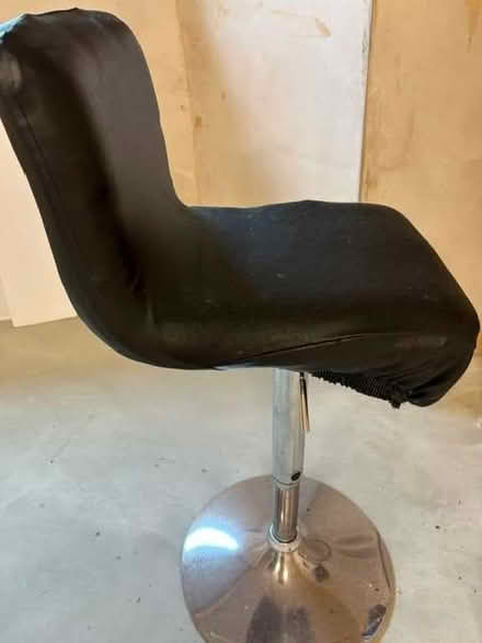 Photo of free High stool (Freehold LA1) #1