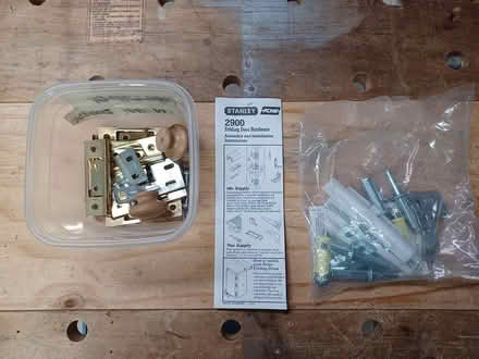 Photo of free Pair of bifold closet doors (Carlingwood) #2