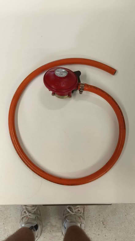 Photo of free clip-on propane regulator (Green Street Green TN14) #3