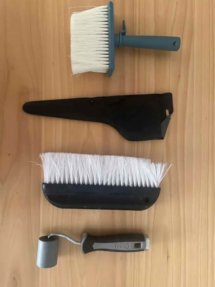 Photo of free Wallpapering kit (Wimbledon SW19) #1