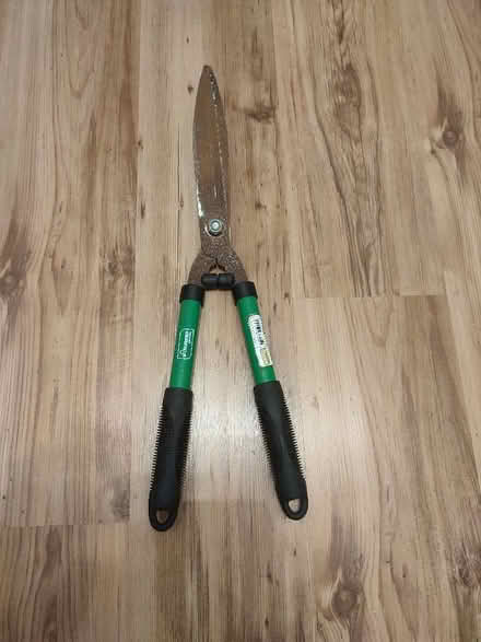 Photo of free Garden Sheers (Central Preston PR1) #2