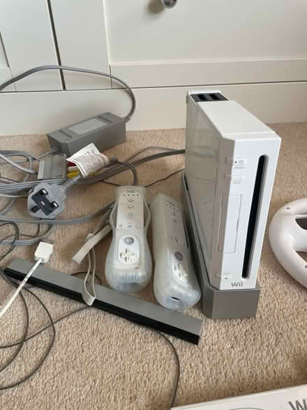 Photo of free Nintendo Wii (BR6) #2