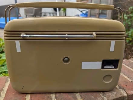 Photo of free Retro radio (Shooter's Hill SE18) #2