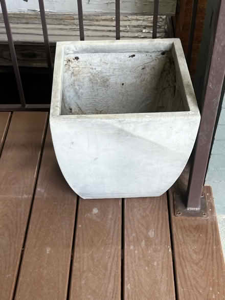 Photo of free Outdoor pot (Park view\Petworth) #3