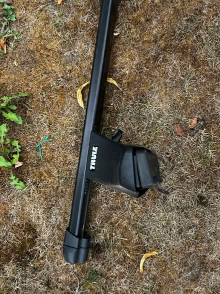 Photo of free Thule roof bars (Orpington BR6) #3