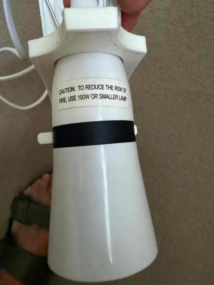 Photo of free Clip on light socket (KT13 Weybridge) #2