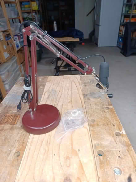 Photo of free USB "microscope" with stand (Carlingwood) #2