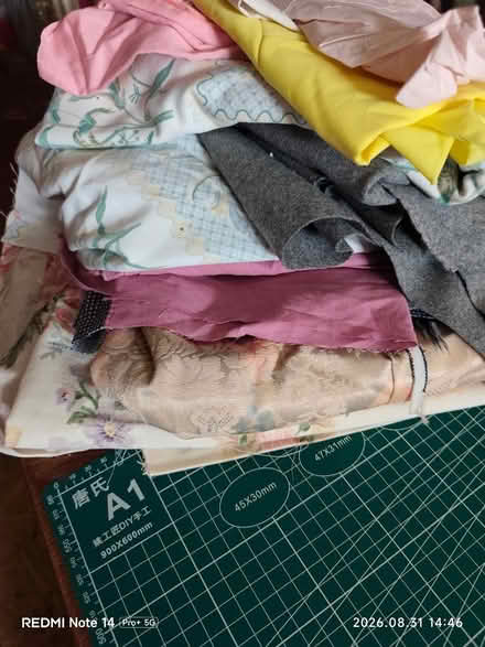 Photo of free Screws. Rug fabric (Marina StLeonards TN38) #3