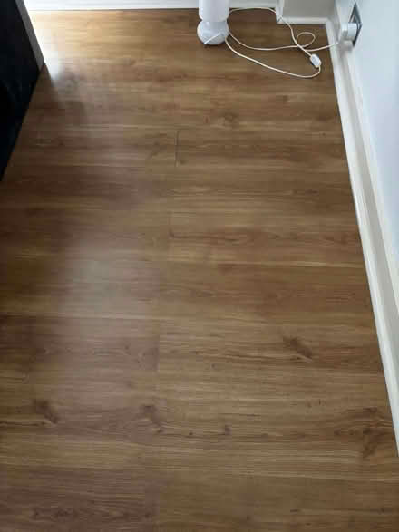 Photo of free Used oak-effect laminate flooring approx. 40 m2 (Lavender Hill SW11) #3