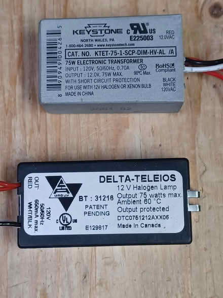 Photo of free Halogen bulbs and power supplies (Carlingwood) #2