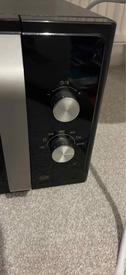 Photo of free Samsung microwave (Berkhamsted HP4) #3