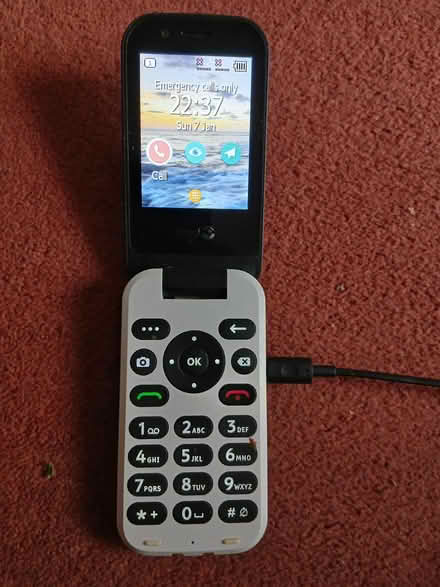 Photo of free DORO FLIP PHONE - Factory Reset (B90 shirley) #1